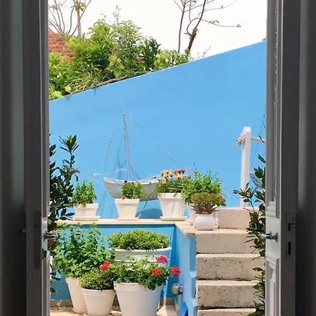 Perantzada 1811 Ξενοδοχείο 4*