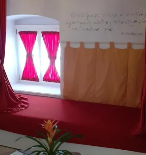 Perantzada 1811 Otel 4*