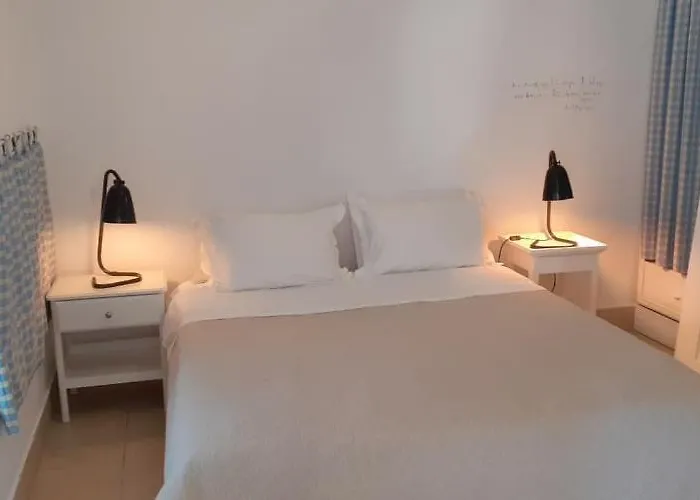 Perantzada 1811 Отель